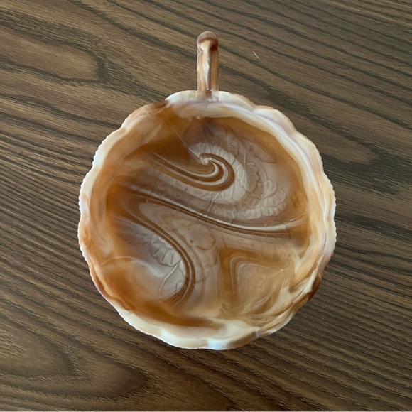 Caramel Swirl Slag Glass Bowl - Picture 3 of 14